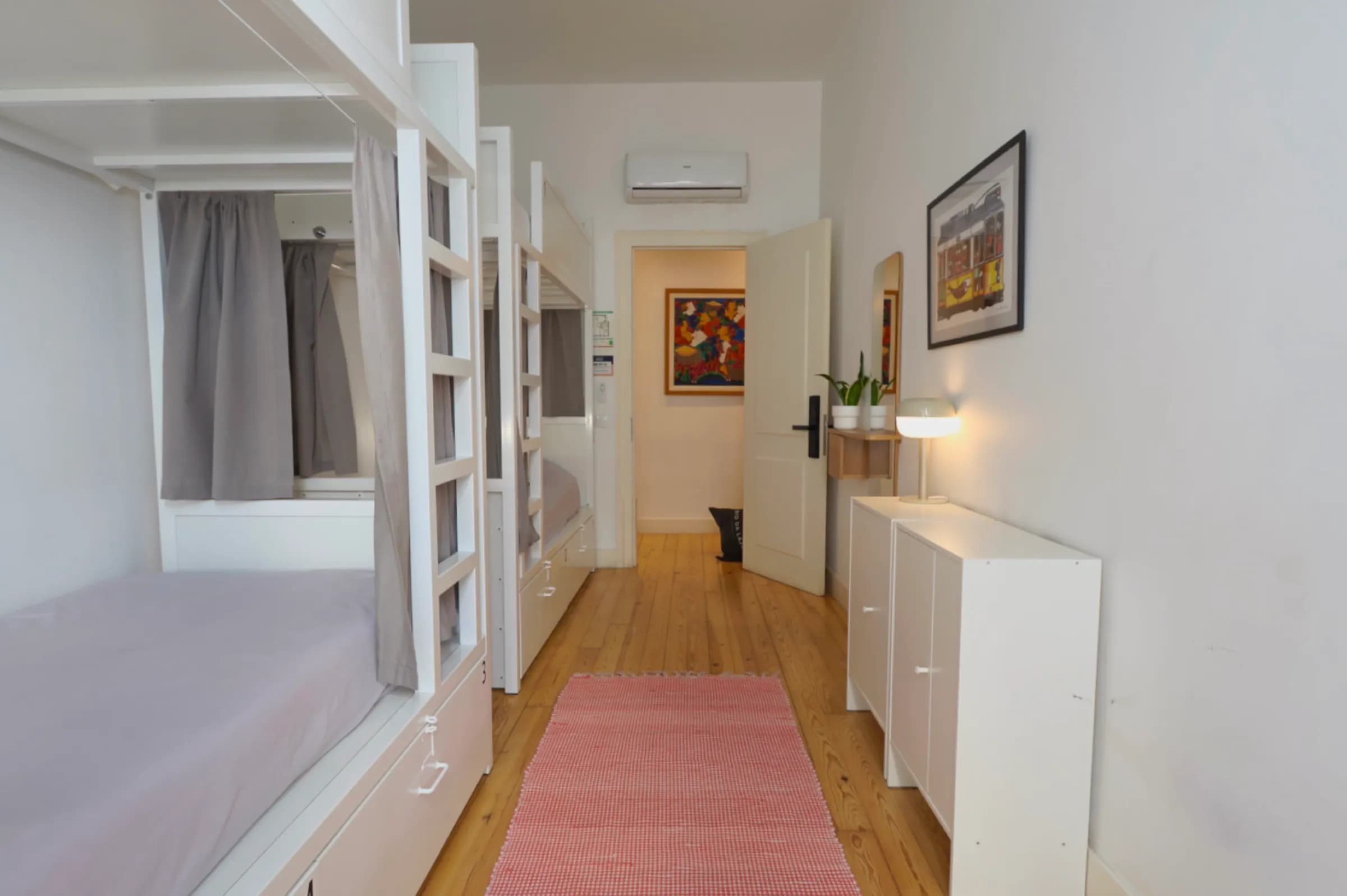 4-Bed Mixed